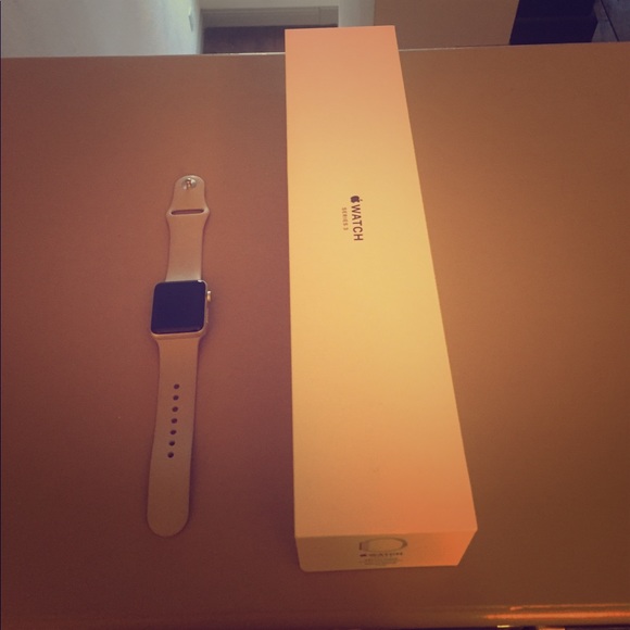 Apple Accessories - Apple Watch Series 3, 38 mm, S/M Aluminum Case